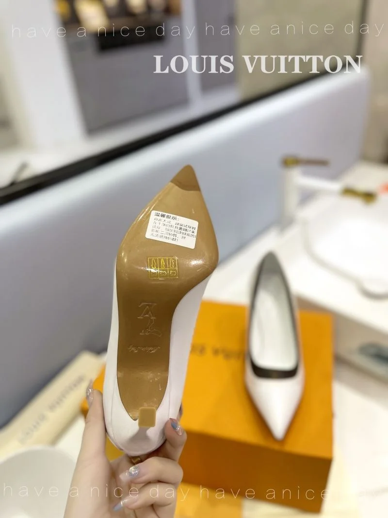 Louis Vuitton Heeled Shoes WellDesigned 31963