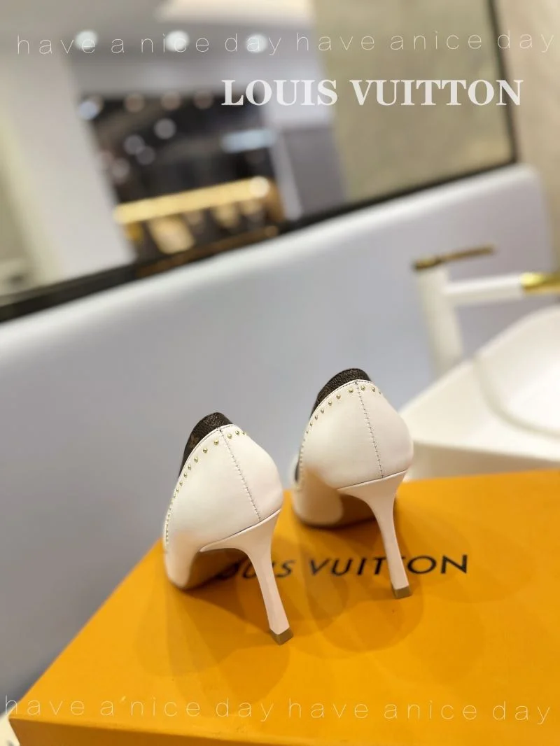 Louis Vuitton Heeled Shoes WellDesigned 31963