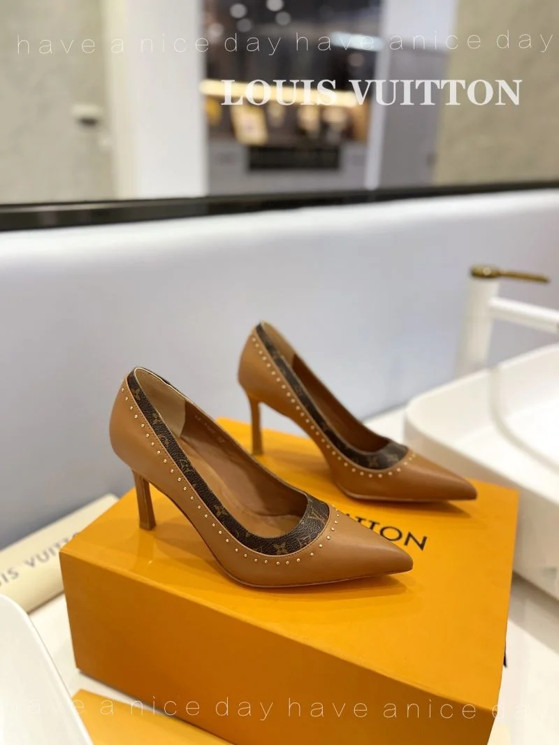 WeatherProof Louis Vuitton Heeled Shoes 31953