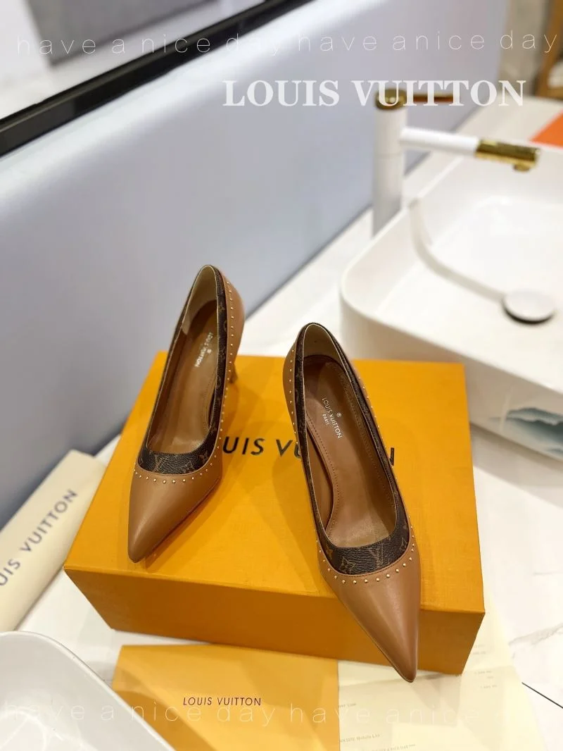 WeatherProof Louis Vuitton Heeled Shoes 31953