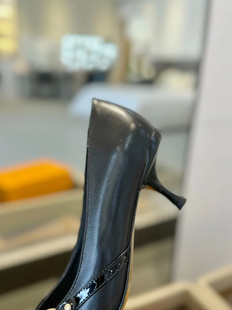 Louis Vuitton Heeled Shoes DailyWear 31951