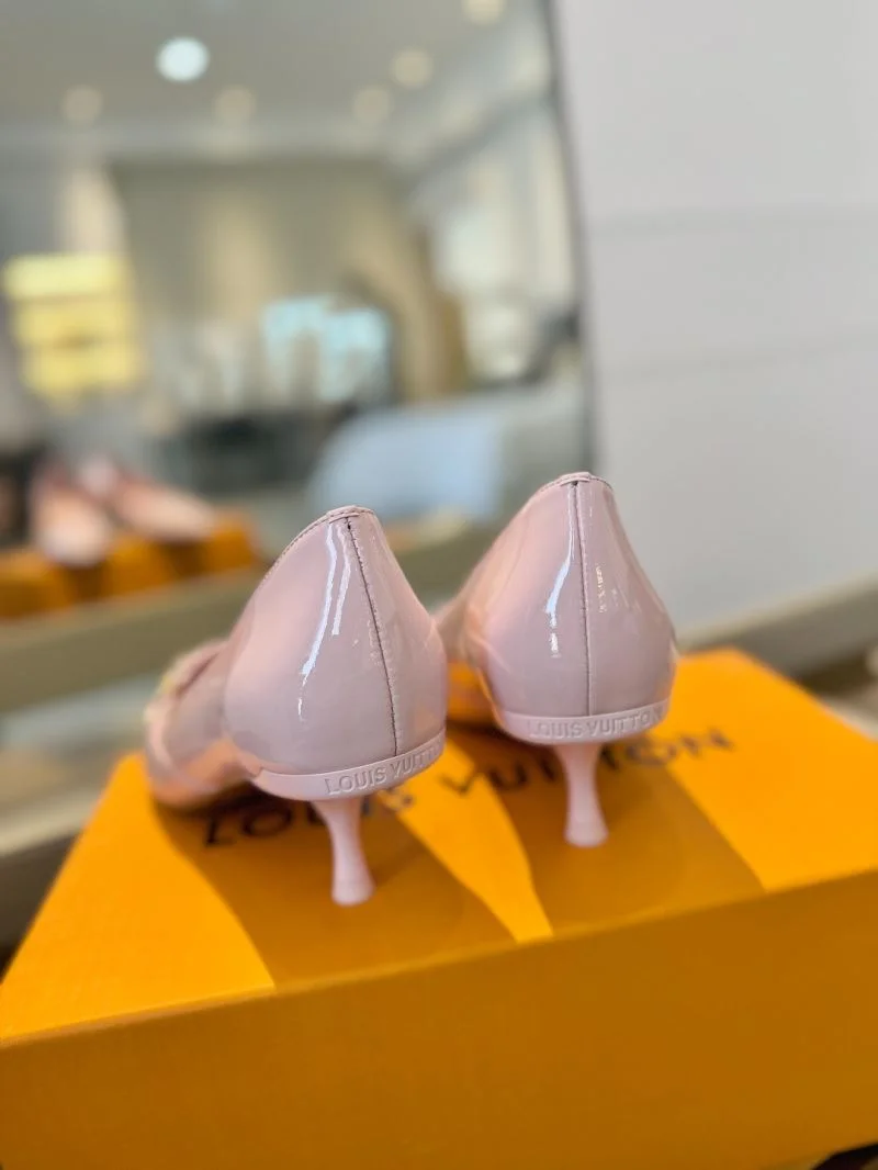 Louis Vuitton Heeled Shoes Chic 31961