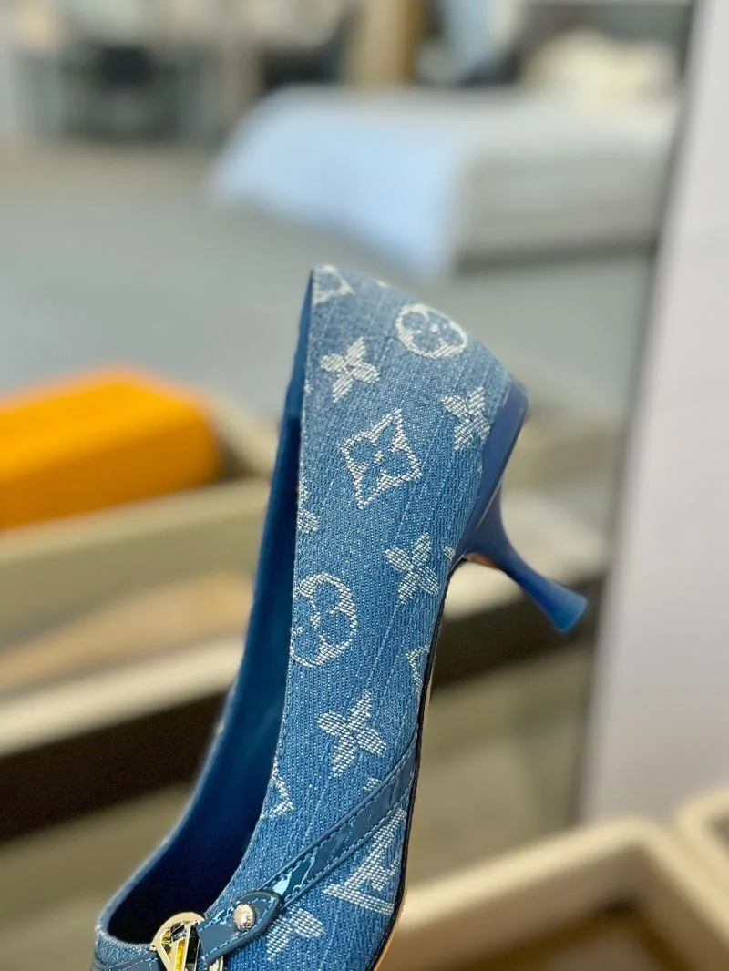 Durable Louis Vuitton Heeled Shoes 31949