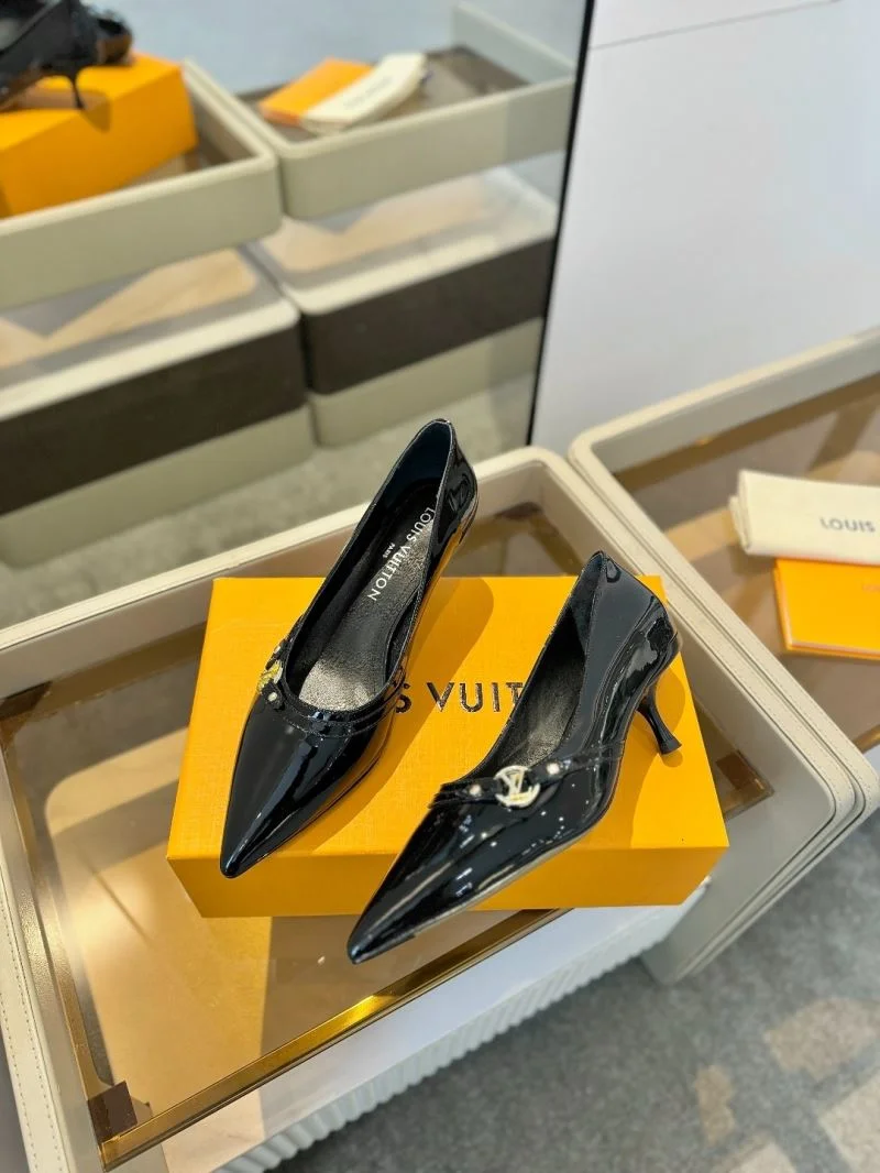 Louis Vuitton Heeled Shoes Unisex 31952
