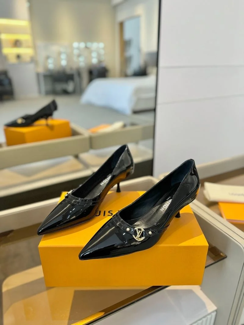 Louis Vuitton Heeled Shoes Unisex 31952