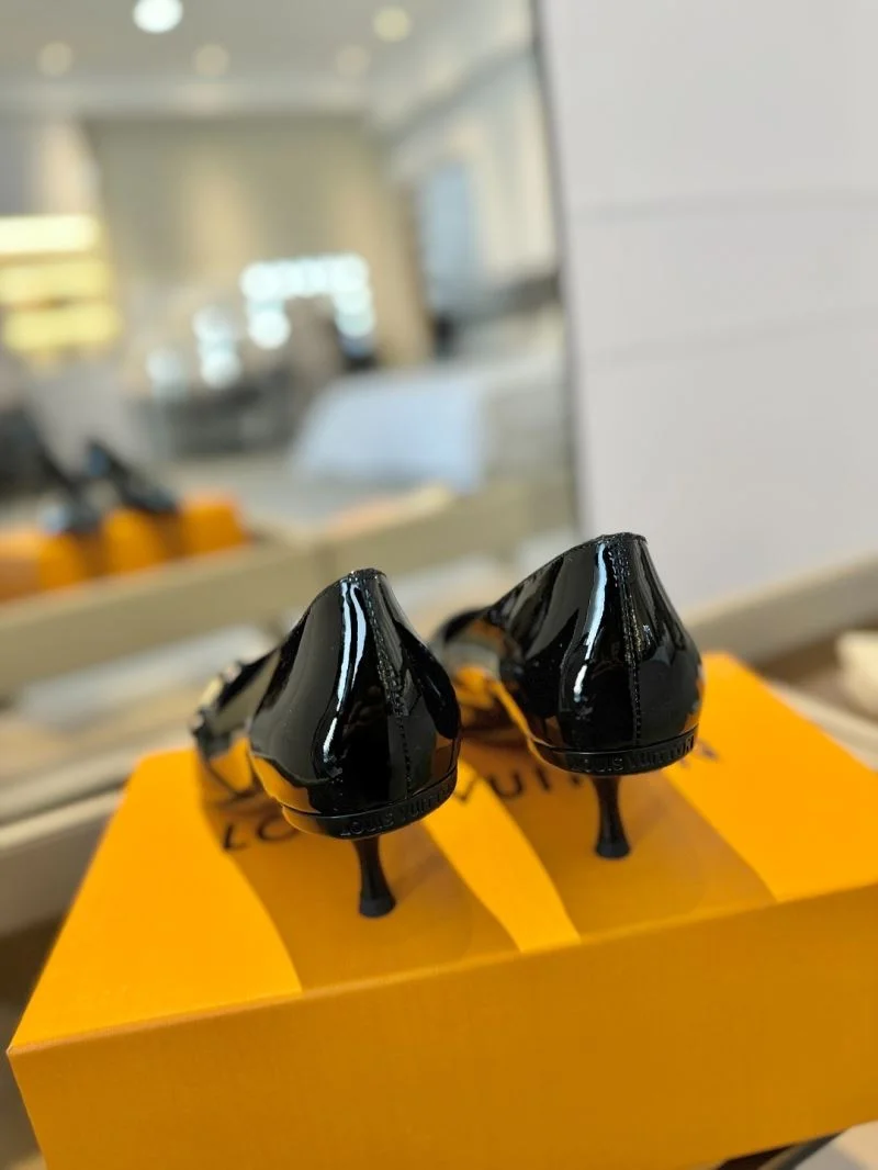 Louis Vuitton Heeled Shoes Unisex 31952