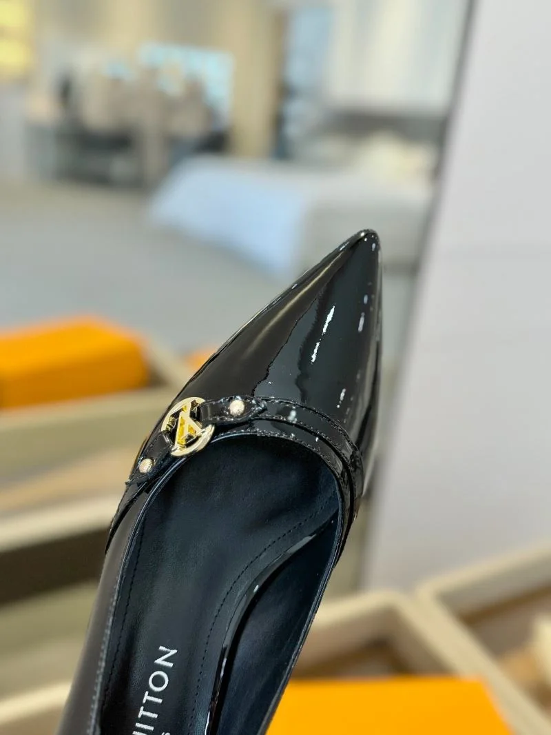 Louis Vuitton Heeled Shoes Unisex 31952