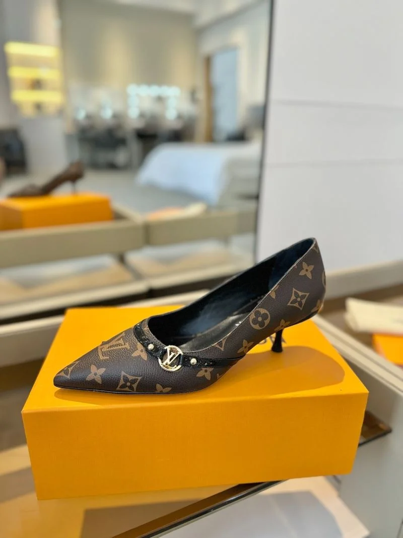 Louis Vuitton Heeled Shoes Sleek 31948
