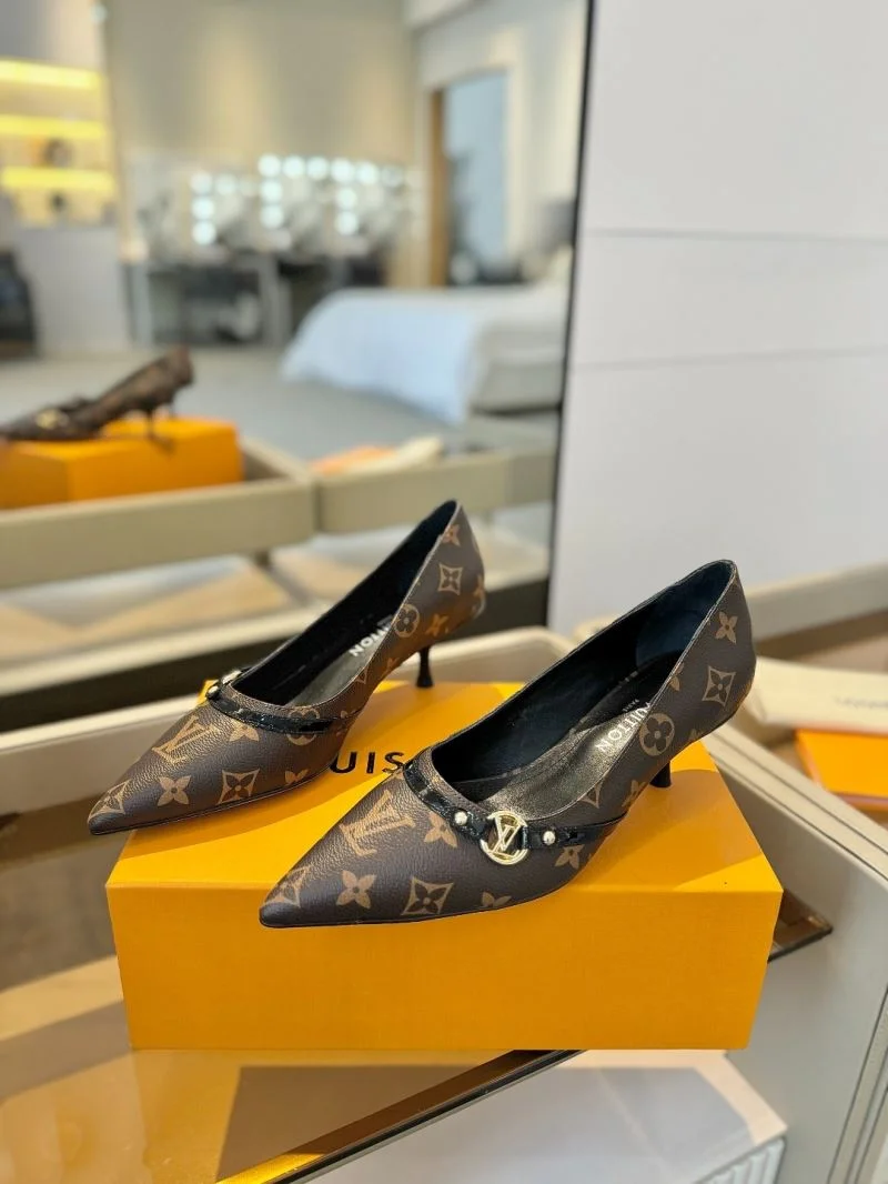Louis Vuitton Heeled Shoes Sleek 31948
