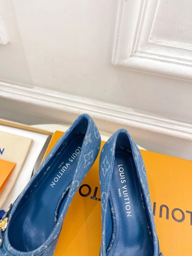 Louis Vuitton Heeled Shoes WrinkleFree 31266