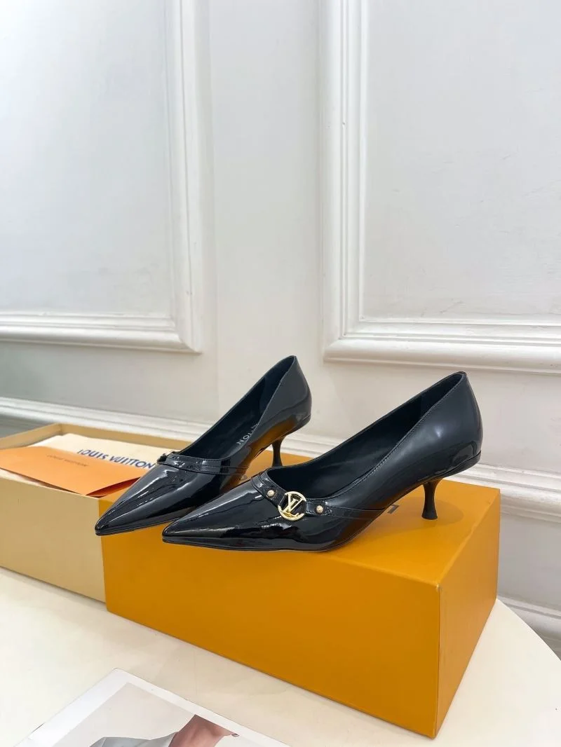 TravelReady Louis Vuitton Heeled Shoes 31269