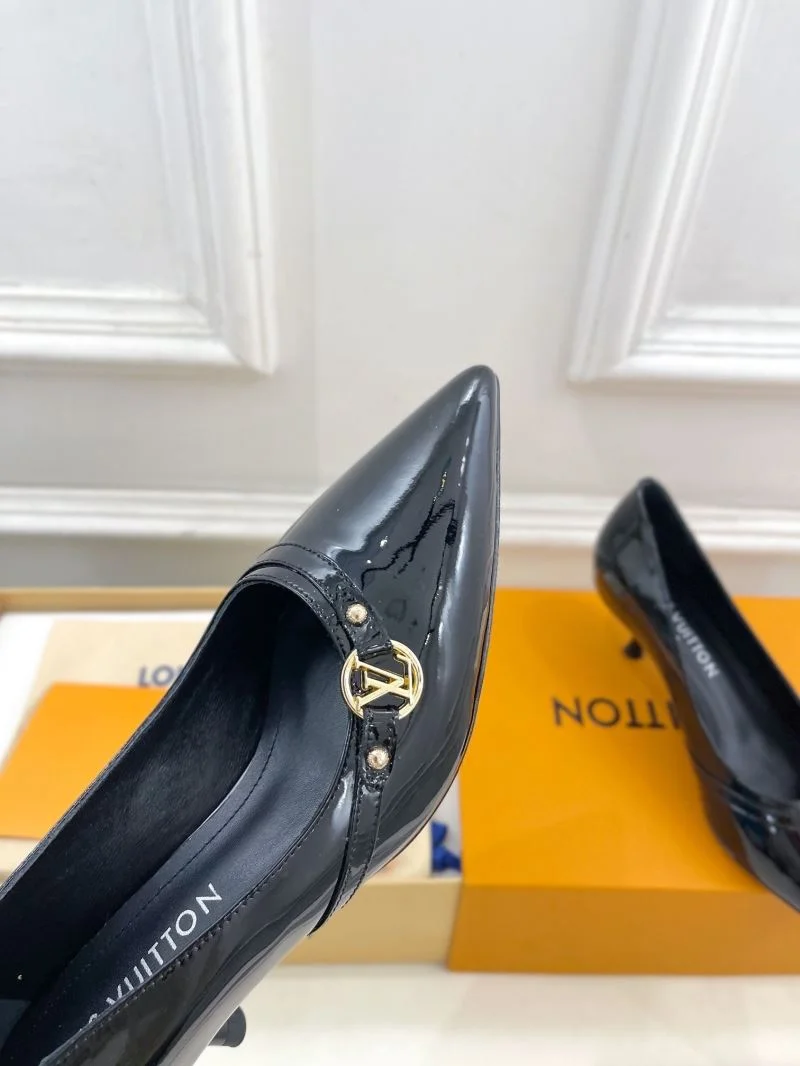 TravelReady Louis Vuitton Heeled Shoes 31269