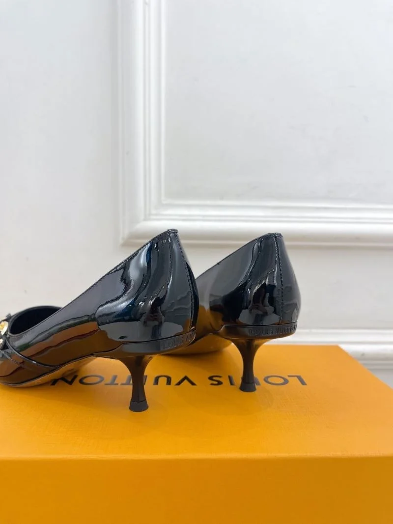 TravelReady Louis Vuitton Heeled Shoes 31269
