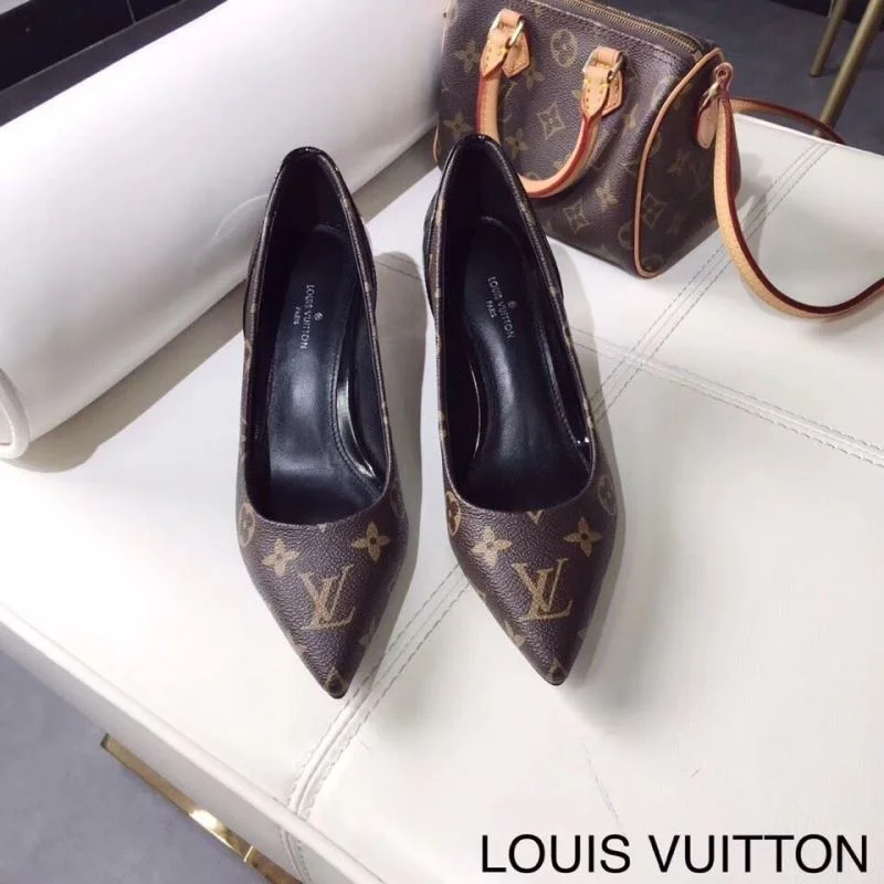 RelaxedFit Louis Vuitton Heeled Shoes 31262