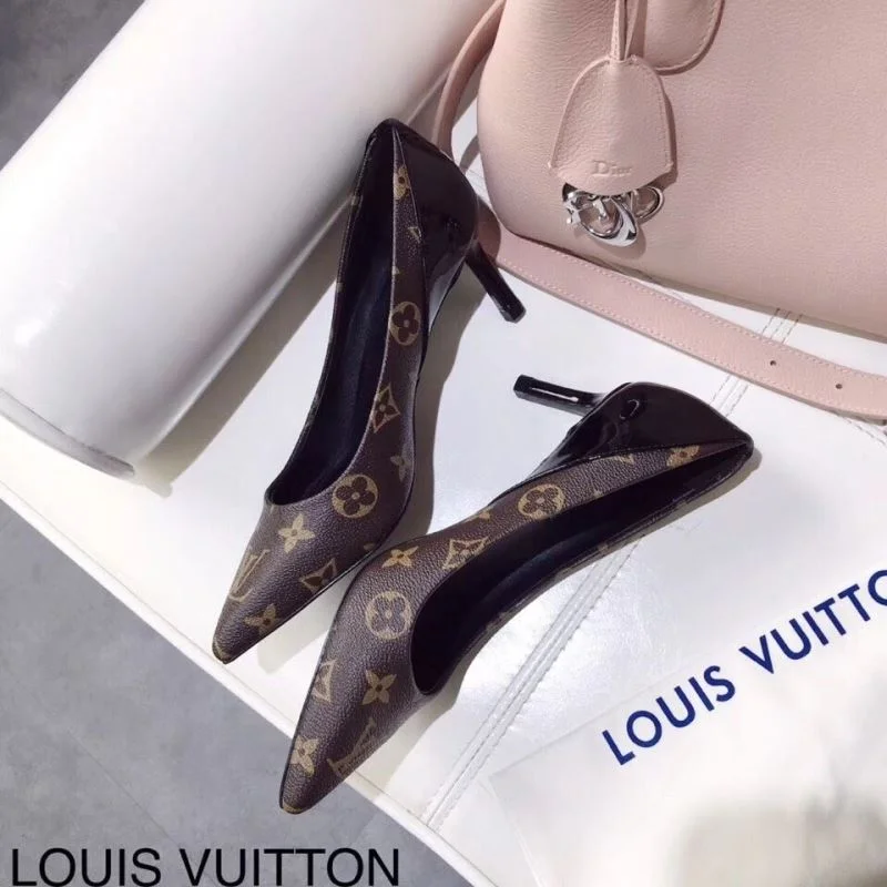 RelaxedFit Louis Vuitton Heeled Shoes 31262