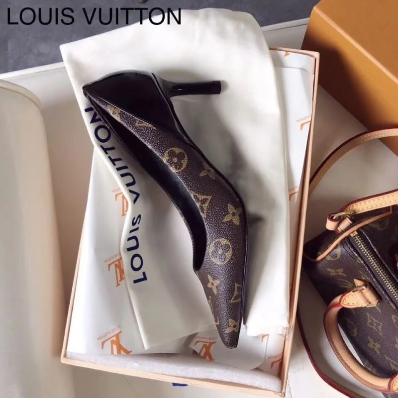 RelaxedFit Louis Vuitton Heeled Shoes 31262