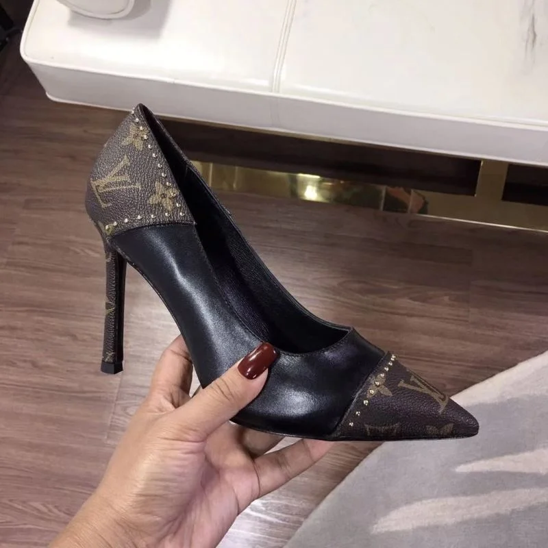 Louis Vuitton Heeled Shoes FashionForward 31265