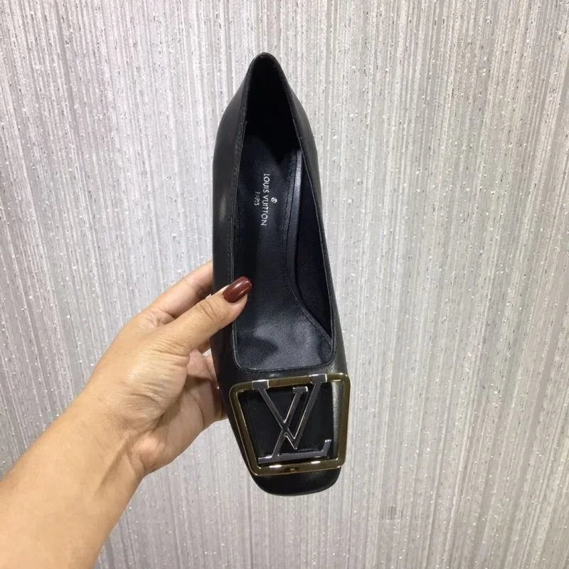 Louis Vuitton Heeled Shoes WellDesigned 31243