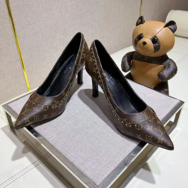 RelaxedFit Louis Vuitton Heeled Shoes 31257