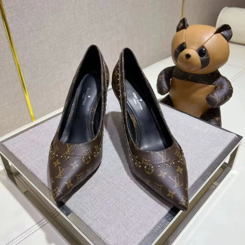 RelaxedFit Louis Vuitton Heeled Shoes 31257