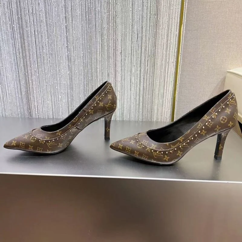 RelaxedFit Louis Vuitton Heeled Shoes 31257