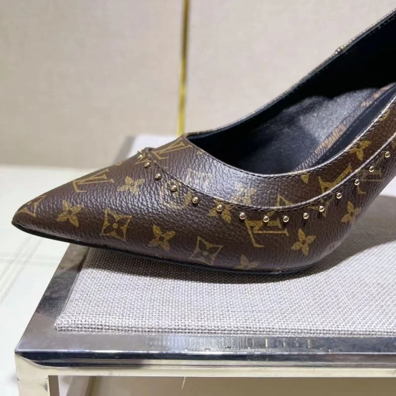 RelaxedFit Louis Vuitton Heeled Shoes 31257