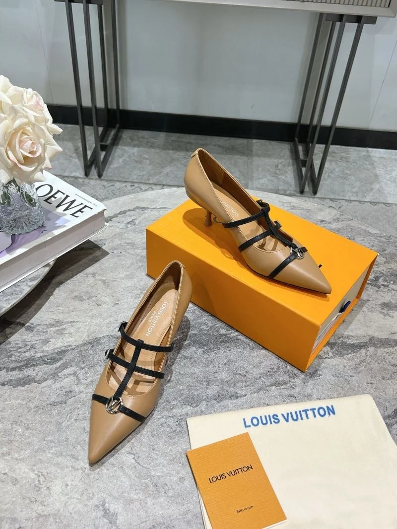 Minimalist Louis Vuitton Heeled Shoes 31246