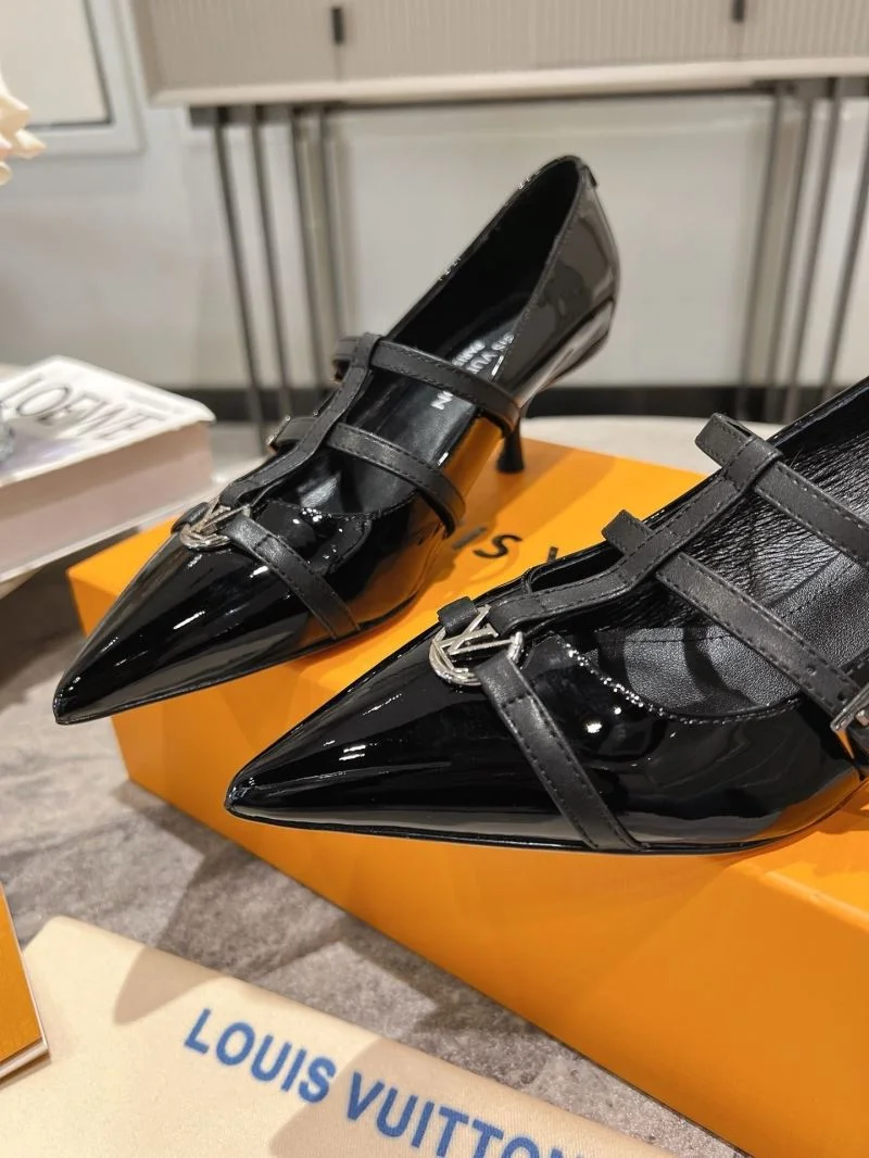 Durable Louis Vuitton Heeled Shoes 31238
