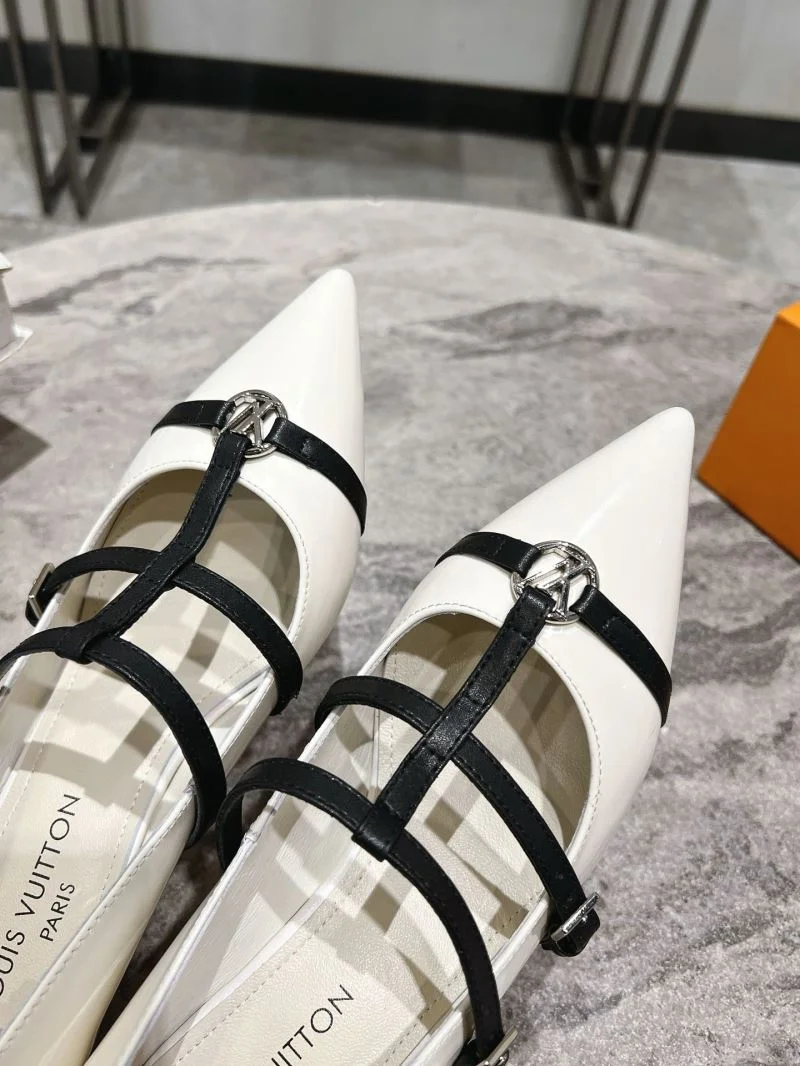 Louis Vuitton Heeled Shoes Sporty 31235