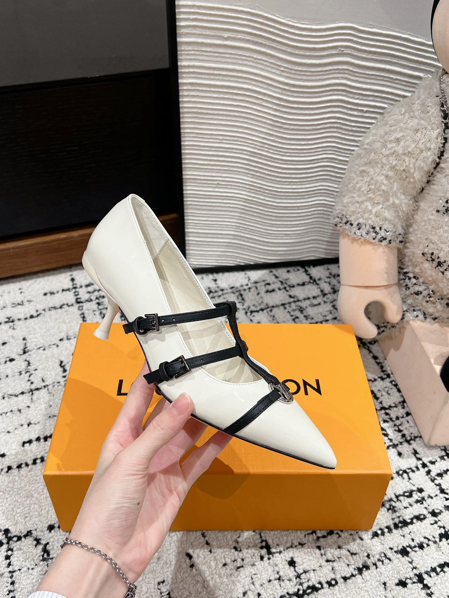 Louis Vuitton Heeled Shoes SunProtective 31237