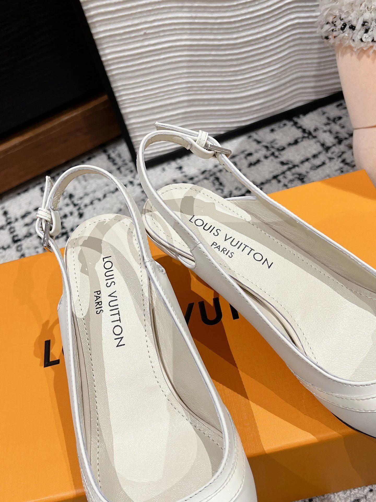 Louis Vuitton Heeled Shoes SmoothTexture 31233