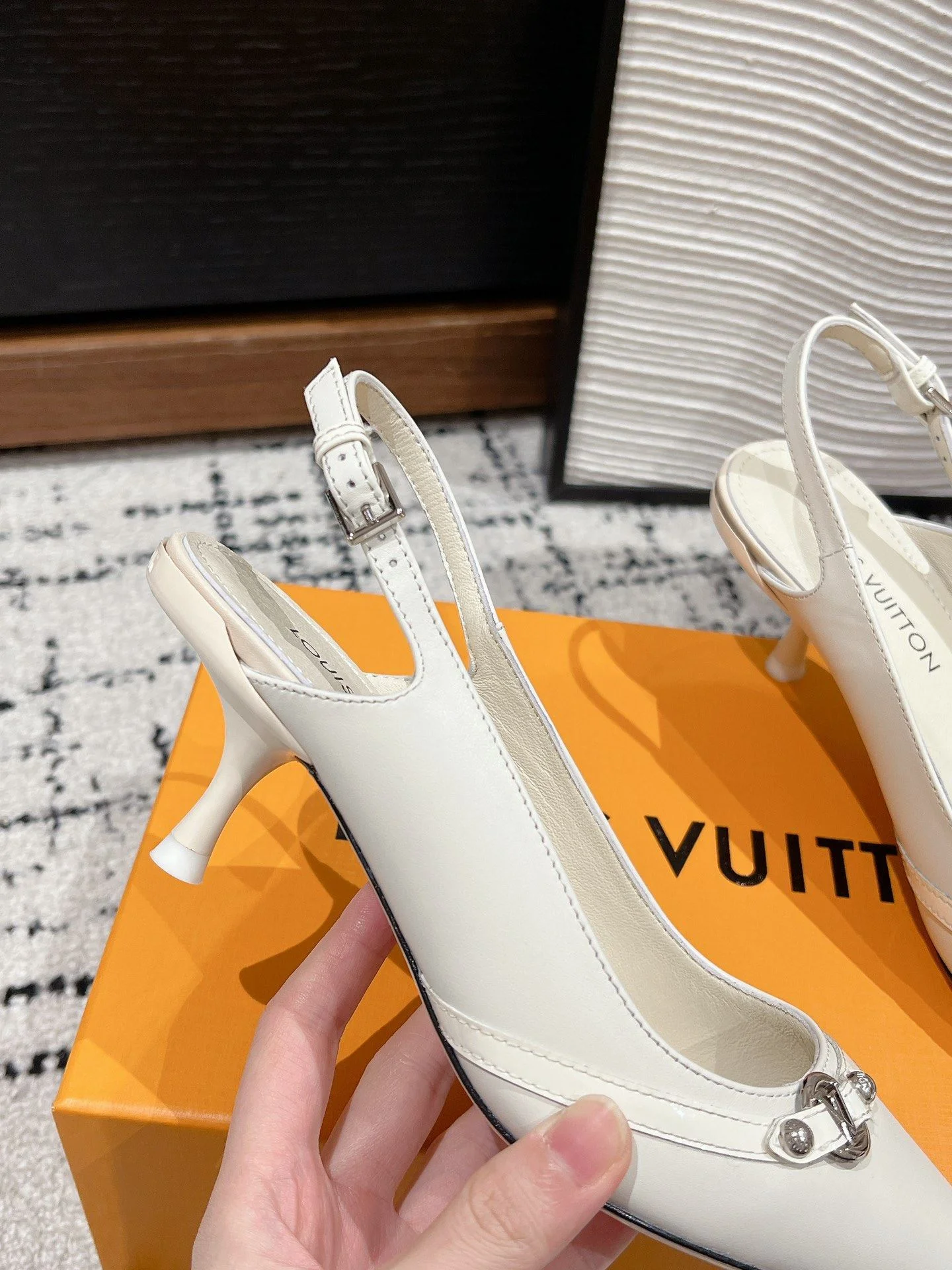 Louis Vuitton Heeled Shoes SmoothTexture 31233