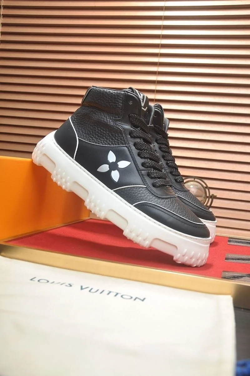 Cozy Louis Vuitton High Shoes 32954