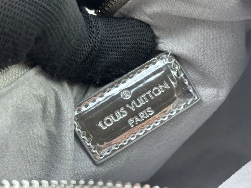 Louis Vuitton Hobo Bags Elegant 80470