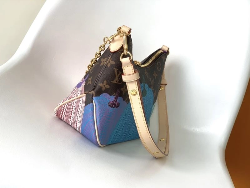 ModernLook Louis Vuitton Hobo Bags 94358