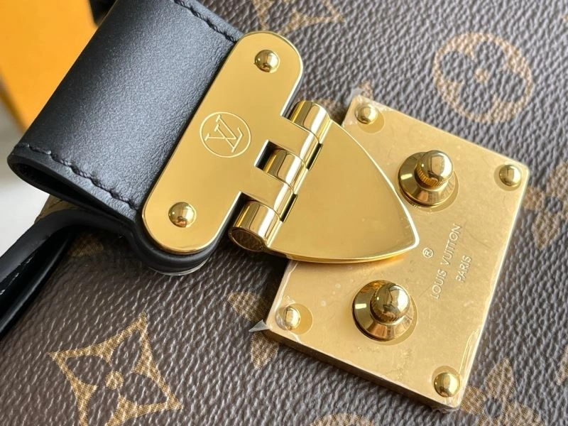 Modern Louis Vuitton Hobo Bags 93943