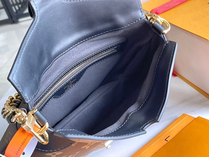 Modern Louis Vuitton Hobo Bags 93943