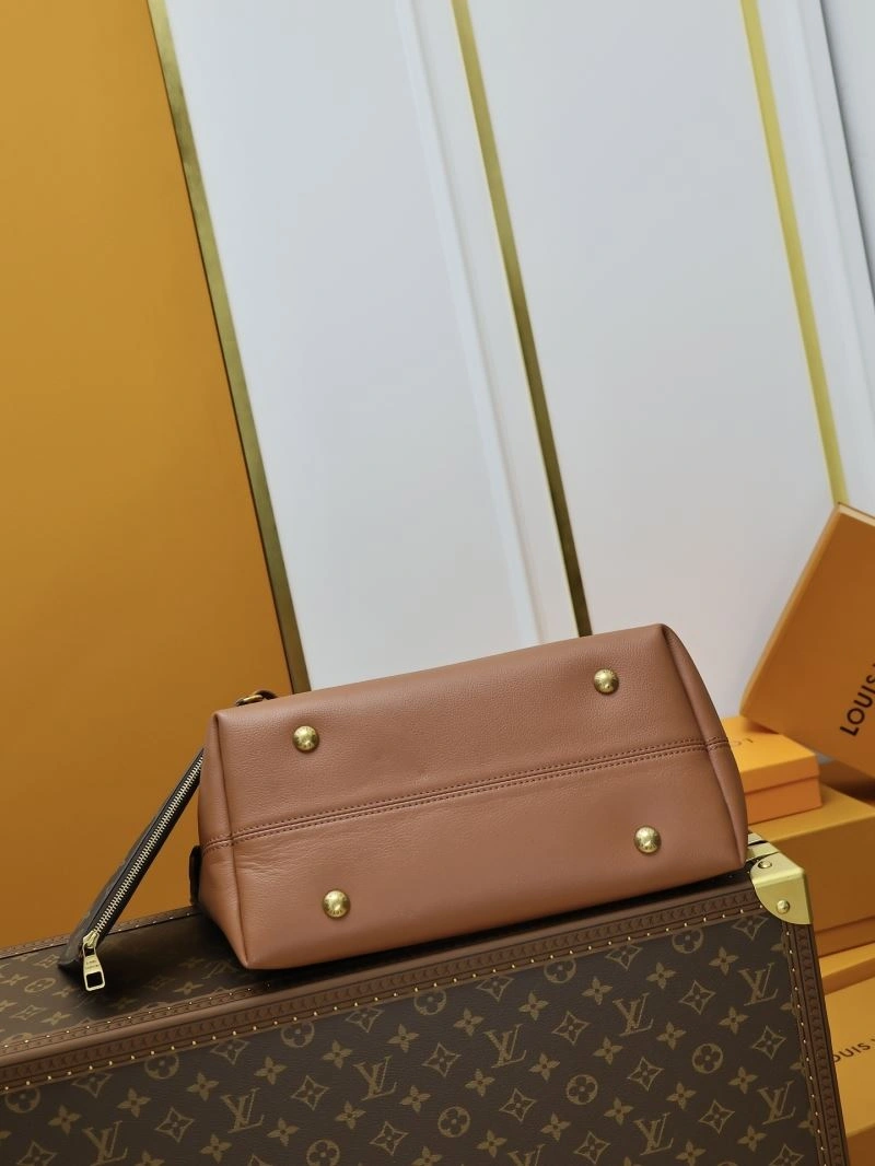 Sustainable Louis Vuitton Hobo Bags 93878