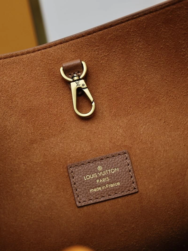 Sustainable Louis Vuitton Hobo Bags 93878