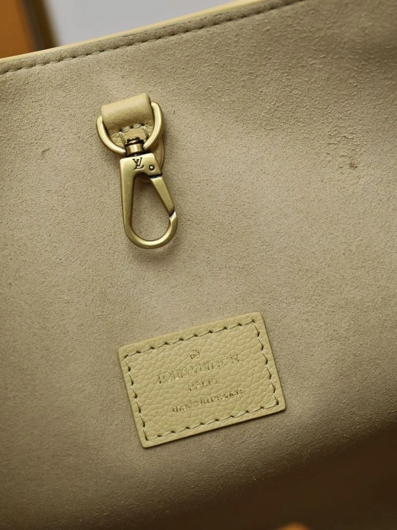 Lightweight Louis Vuitton Hobo Bags 93800