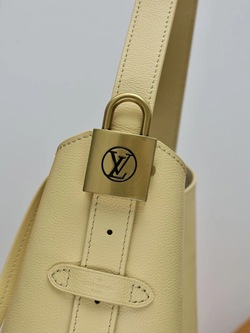 Lightweight Louis Vuitton Hobo Bags 93800