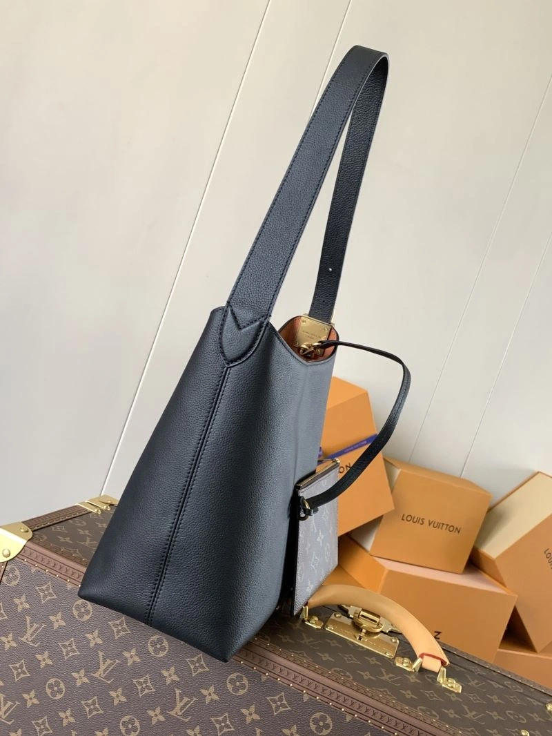 Flexible Louis Vuitton Hobo Bags 93863