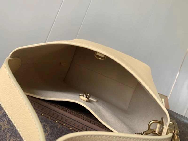 TimelessDesign Louis Vuitton Hobo Bags 93927