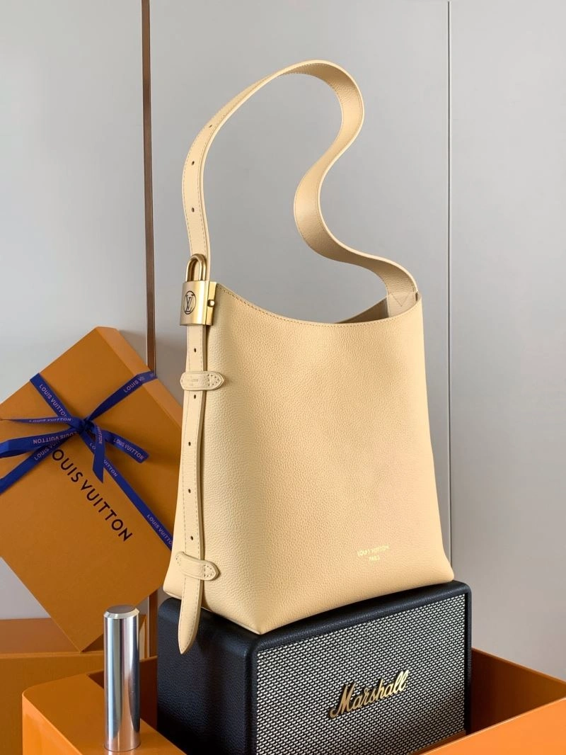 TimelessDesign Louis Vuitton Hobo Bags 93927