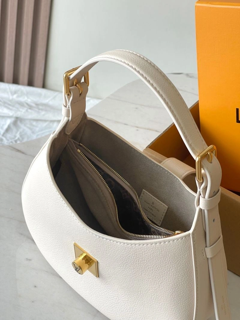 Louis Vuitton Hobo Bags Sporty 93607