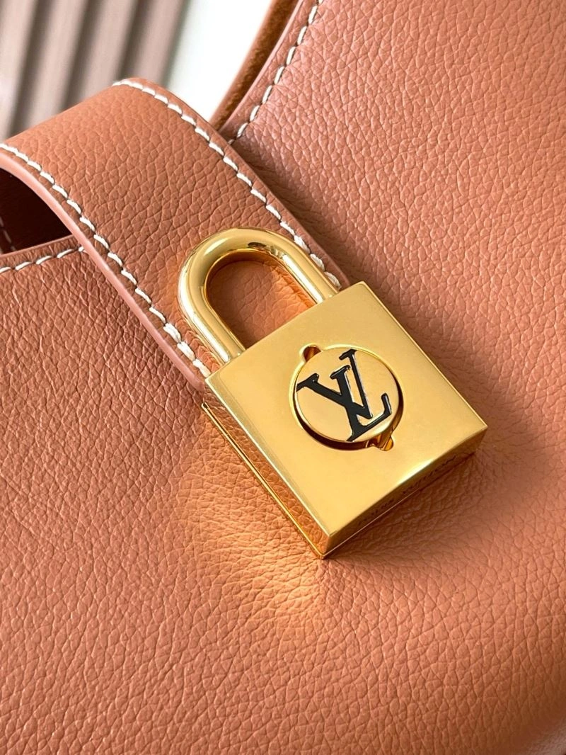 OdorResistant Louis Vuitton Hobo Bags 93608
