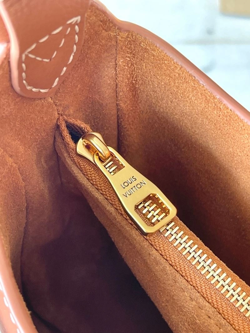 OdorResistant Louis Vuitton Hobo Bags 93608