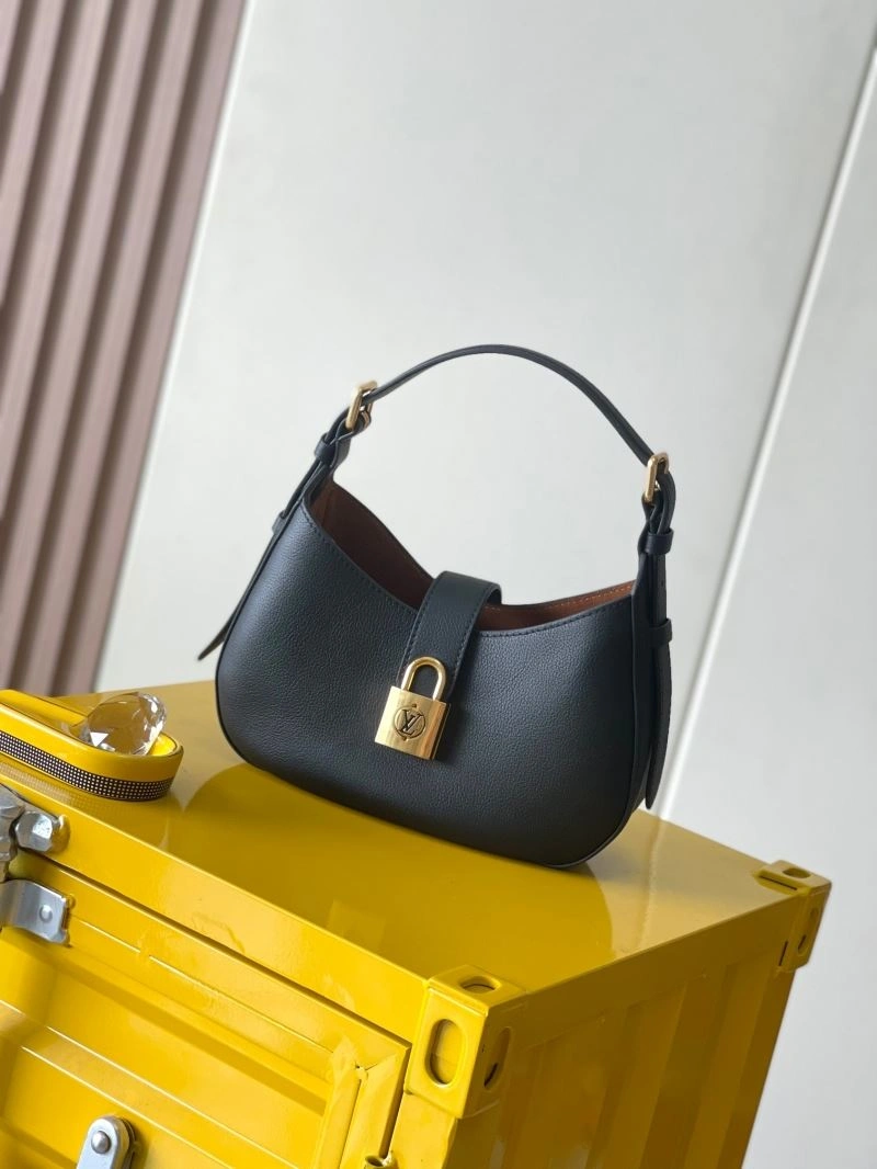 Minimalist Louis Vuitton Hobo Bags 93605