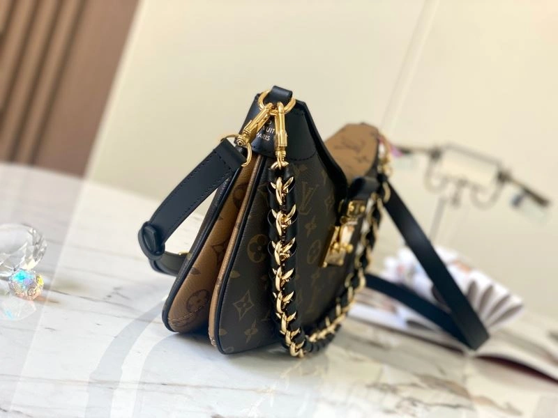 Sleek Louis Vuitton Hobo Bags 93596