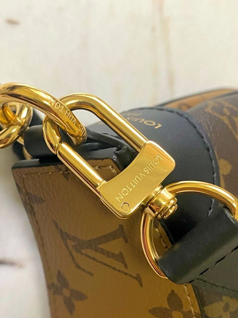 Sleek Louis Vuitton Hobo Bags 93596